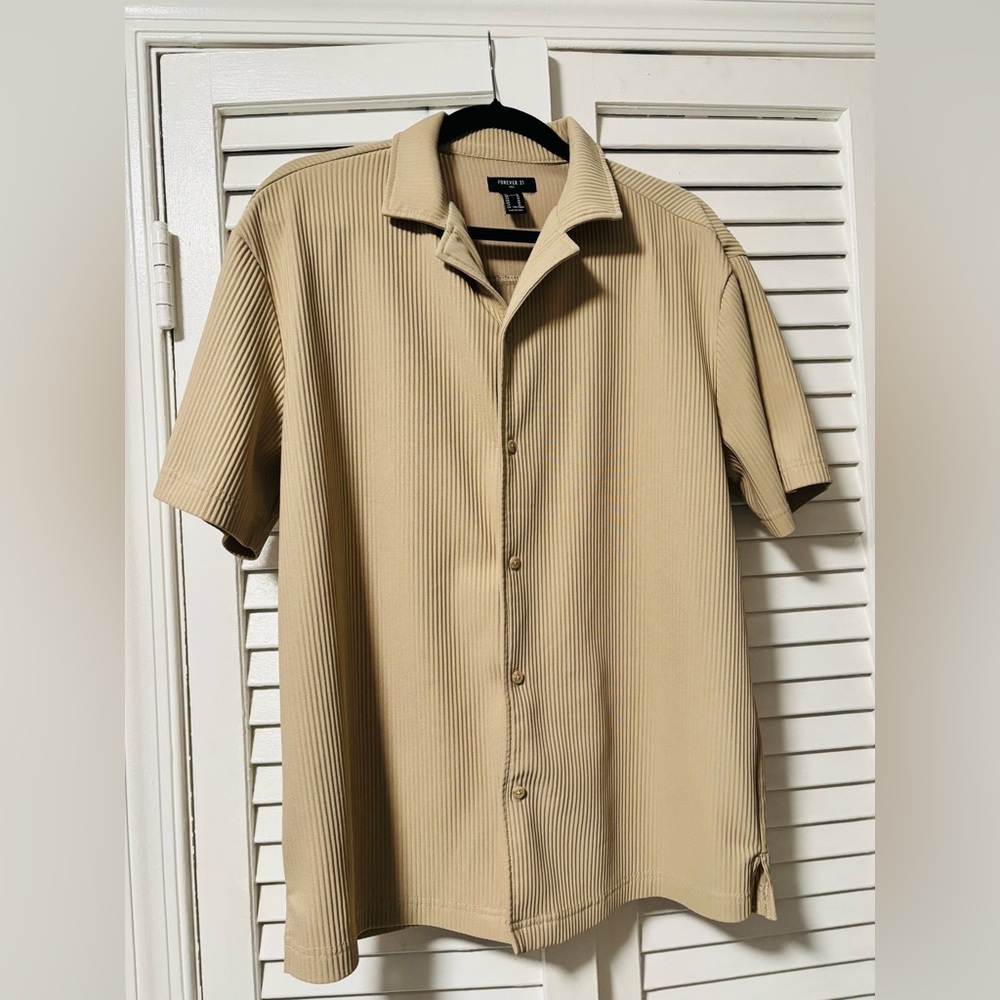 Forever 21 Beige Short Sleeve Men's Shirt